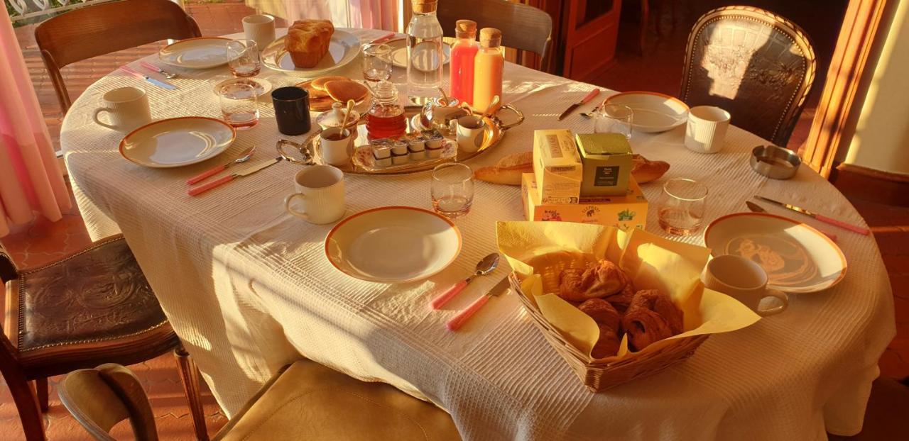 Bed and Breakfast La Tour Noble Saint-Saturnin  Exteriér fotografie
